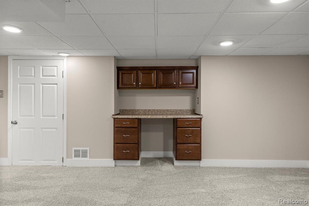 9280 REECK Road, Allen Park, MI 48101 — Photo 36