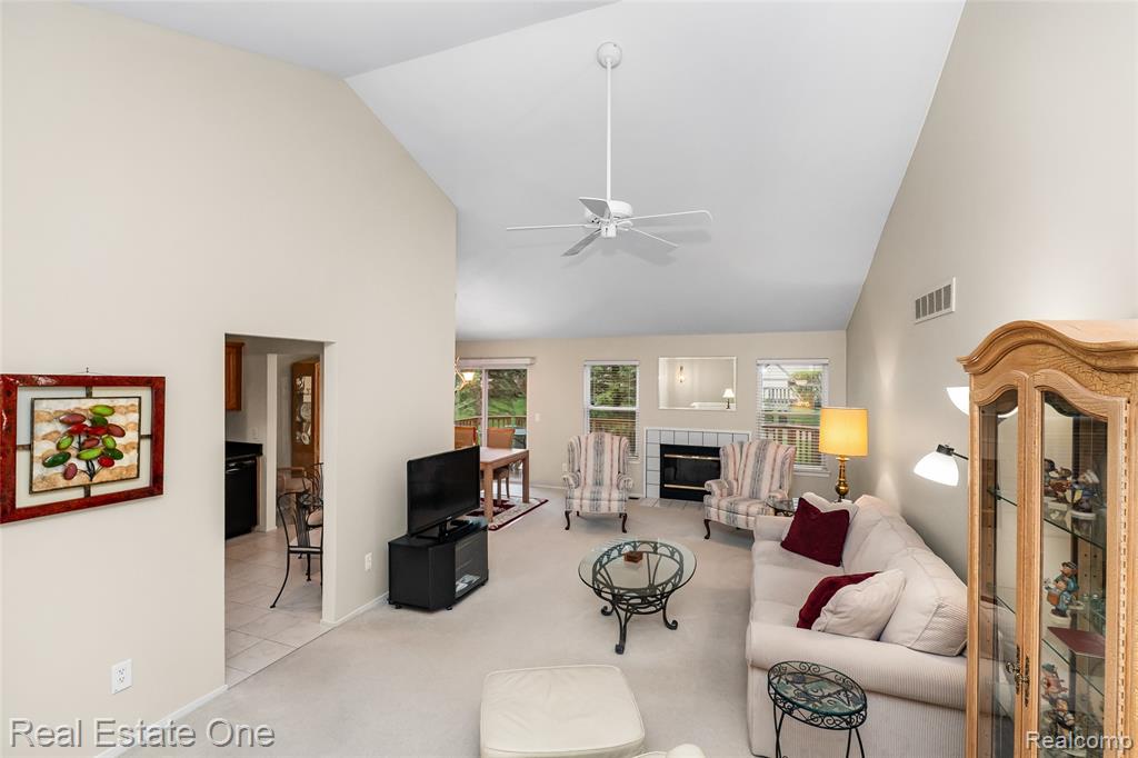 367 N Oak Drive, Commerce Twp, MI 48390 — Photo 11