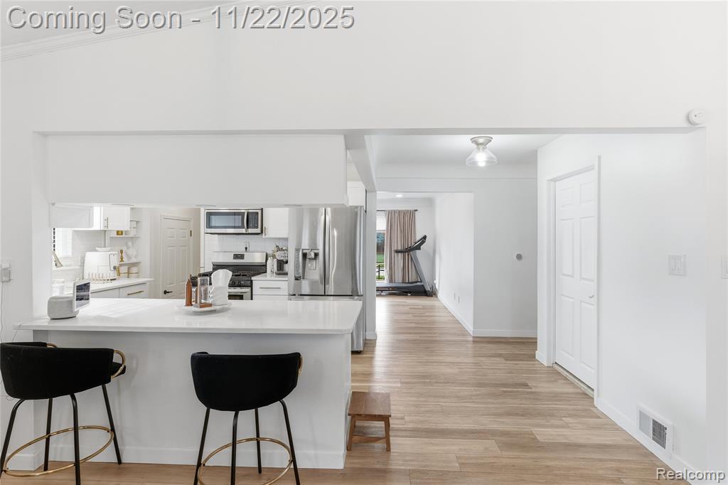 6528 Sterling Court, Garden City, MI — Photo 10