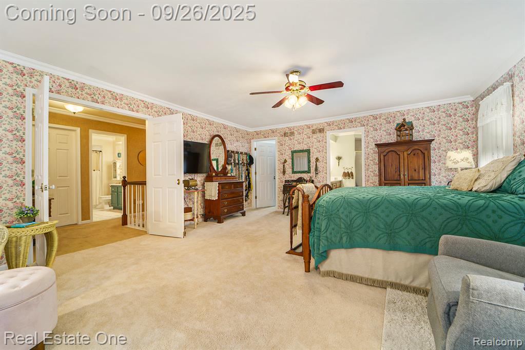 6764 Redford Circle, Troy, MI 48085 — Photo 24