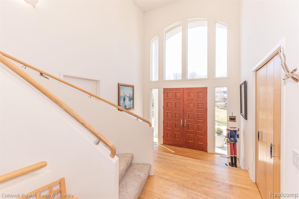 9945 ROLLING GREENS Drive, Pinckney, MI 48169 — Photo 11