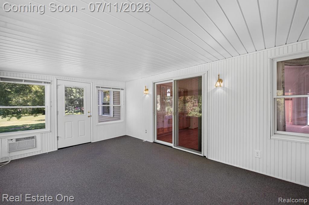 5128 Queensway, Howell, MI 48843 — Photo 19