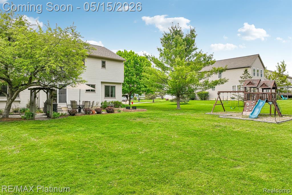 2584 Birchwood Drive, Howell, MI 48855 — Photo 36