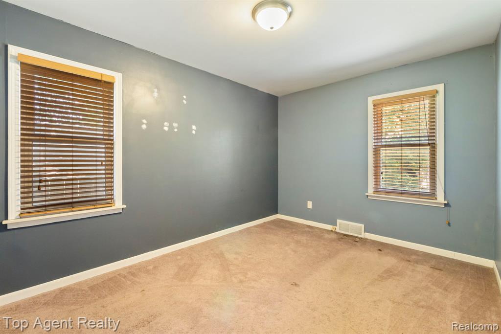 6318 Helen Street, Garden City, MI — Photo 16