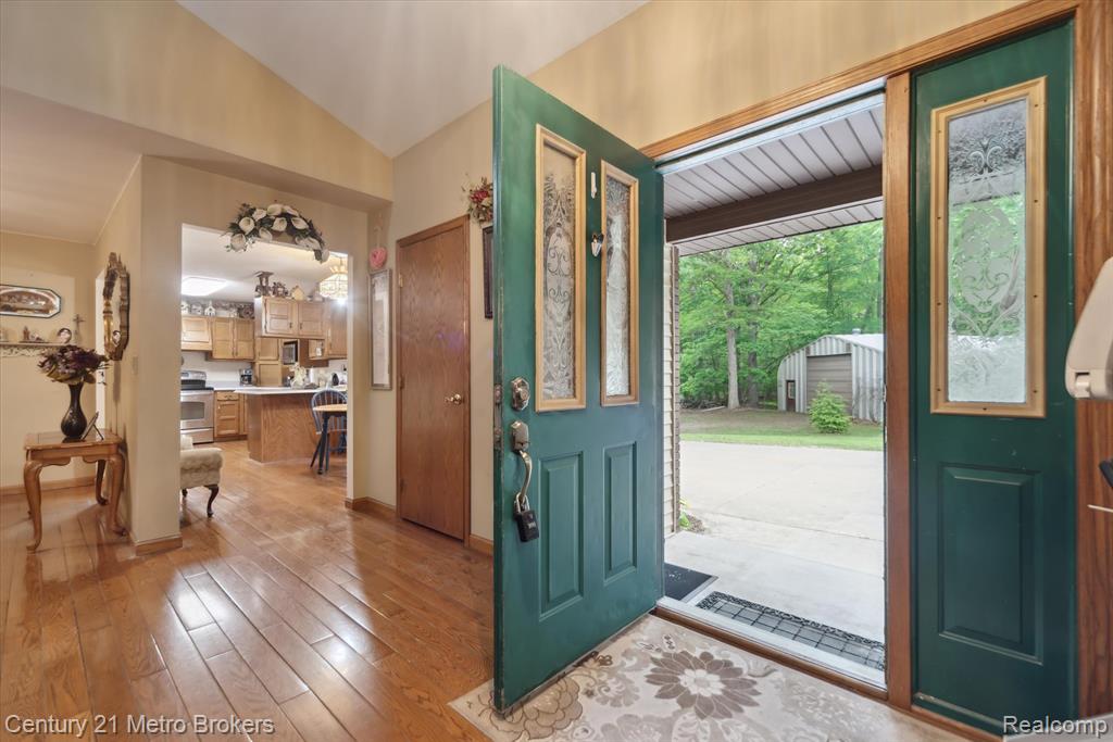 14210 W Burt Road W, Chesaning, MI 48616 — Photo 3