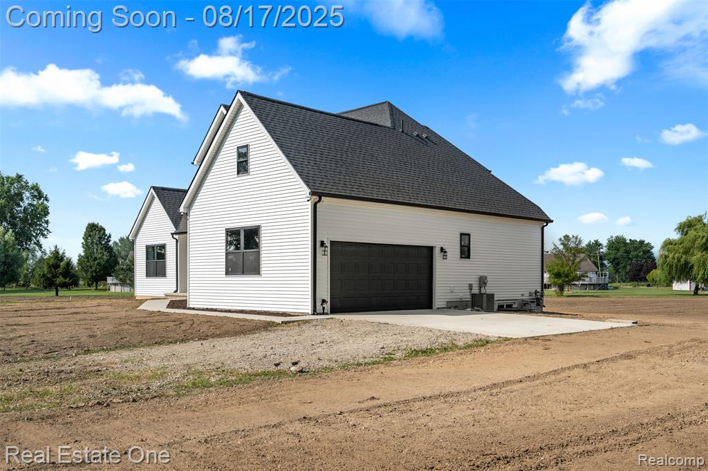 78758 Angling Road, Richmond, MI 48062 — Photo 3