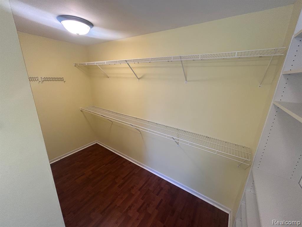 42567 Whitman Way, Novi, MI — Photo 30