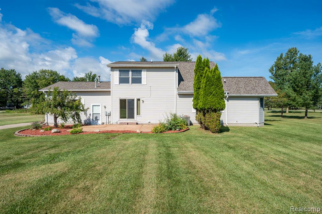 8038 Duquette Road, Brockway, MI 48097 — Photo 26