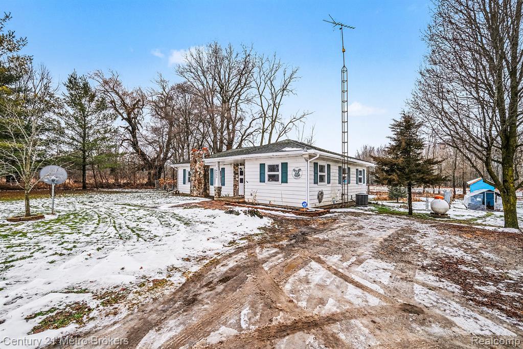 14335 N Genesee Road, Clio, MI 48420 — Photo 5