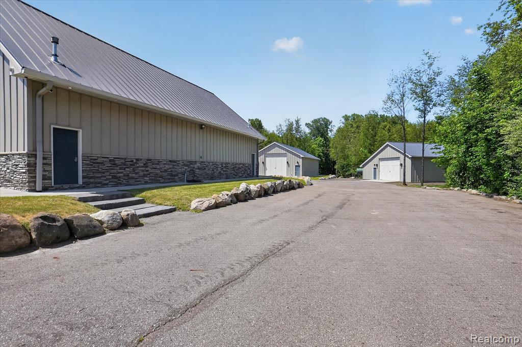10500 W Grand River Road, Fowlerville, MI 48836 — Photo 44