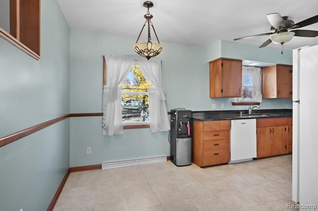 4318 Moonlight Drive, Holly, MI 48442 — Photo 10