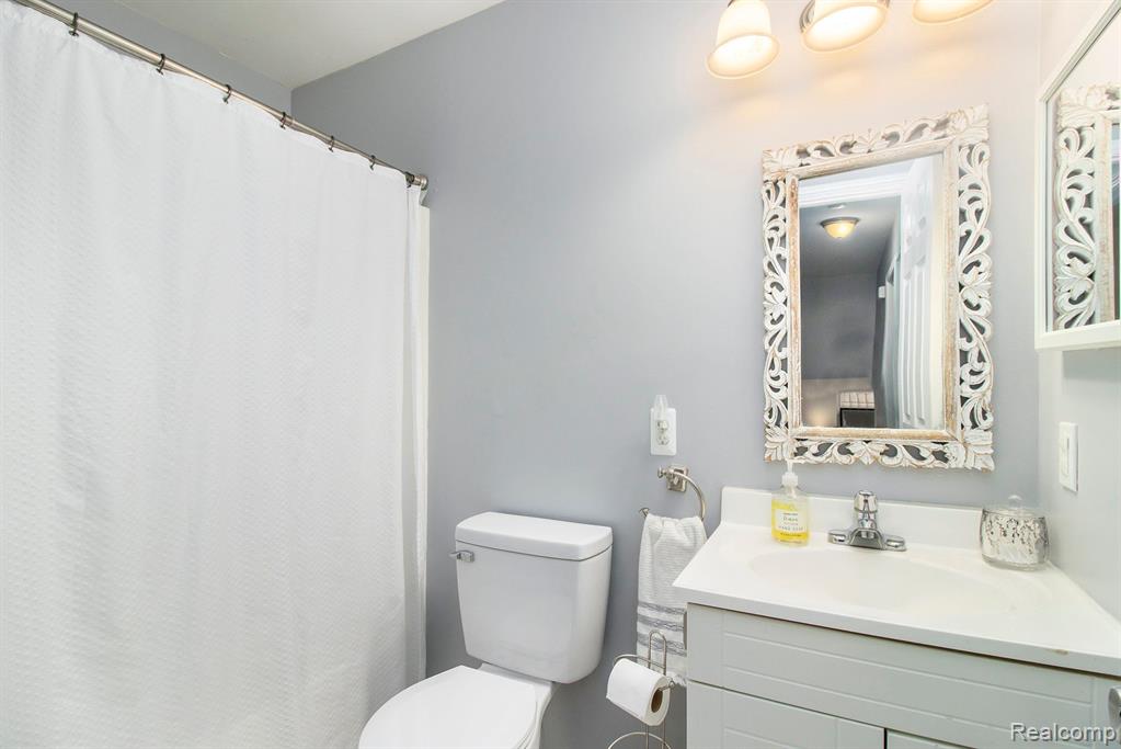 1378 Hampshire Drive, Canton, MI 48188 — Photo 19