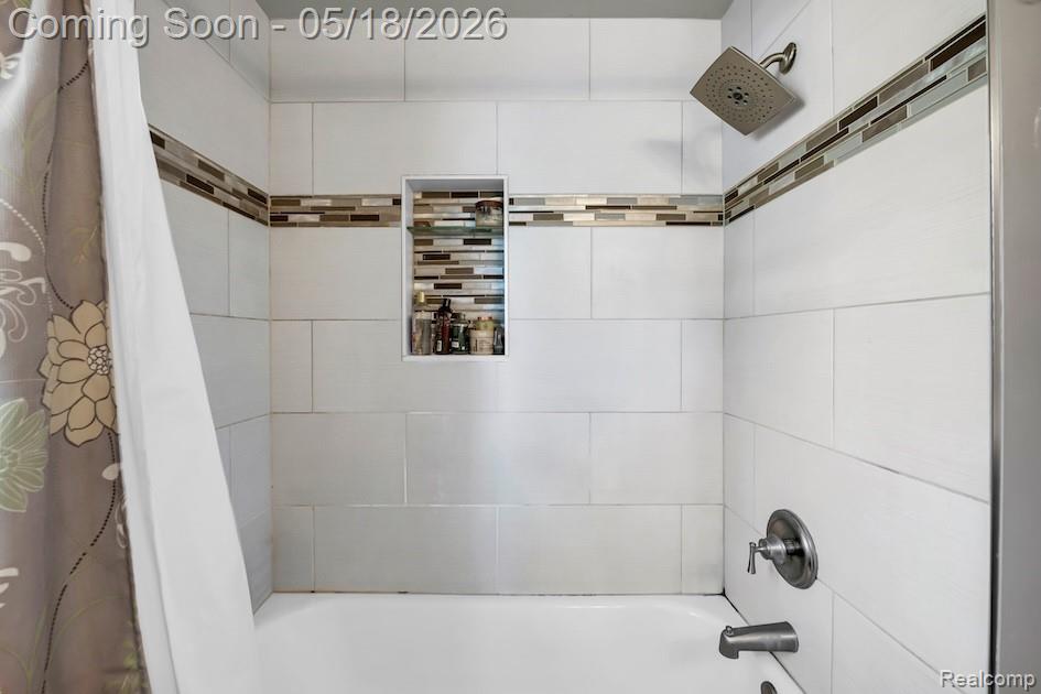 693 Langley Boulevard, Clawson, MI — Photo 24