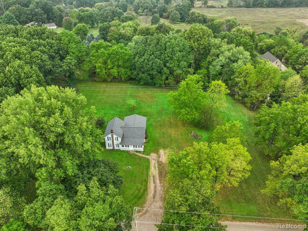 9551 Ellis Road, Clarkston, MI 48348 — Photo 48