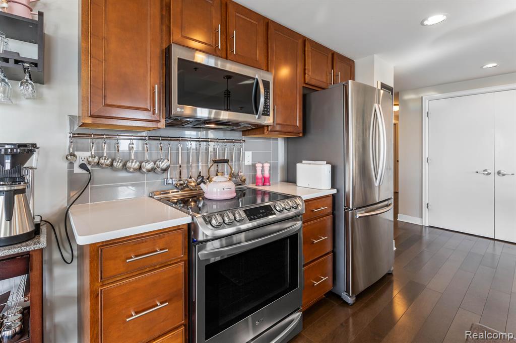 525 W Lafayette Boulevard, 16B, Detroit, MI 48226 — Photo 8