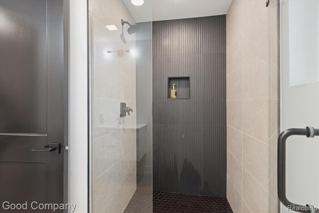 125 N Washington Ave Avenue, Royal Oak, MI, 48067