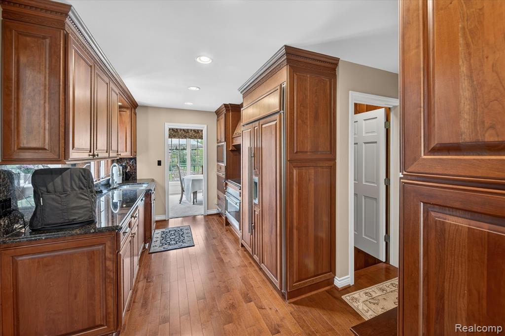 13960 Ridgewood Drive, Plymouth, MI 48170 — Photo 14