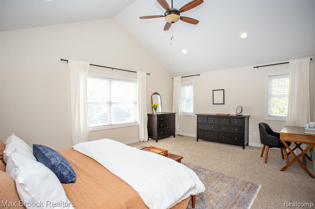 924 N Maple Avenue, Royal Oak, MI 48067 — Photo 42