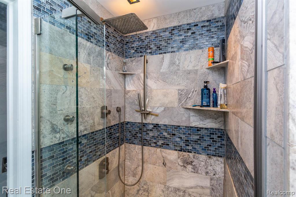 60608 S LYON Trail, South Lyon, MI 48178 — Photo 22