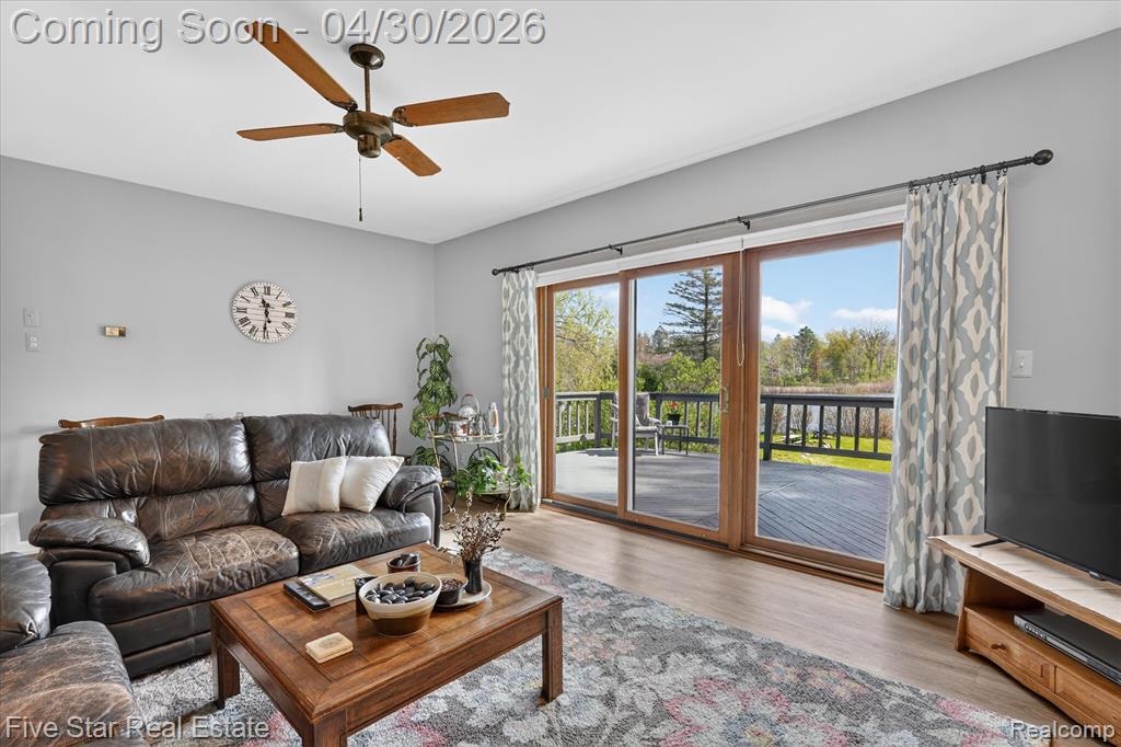 630 Sunset, White Lake, MI 48383 — Photo 8