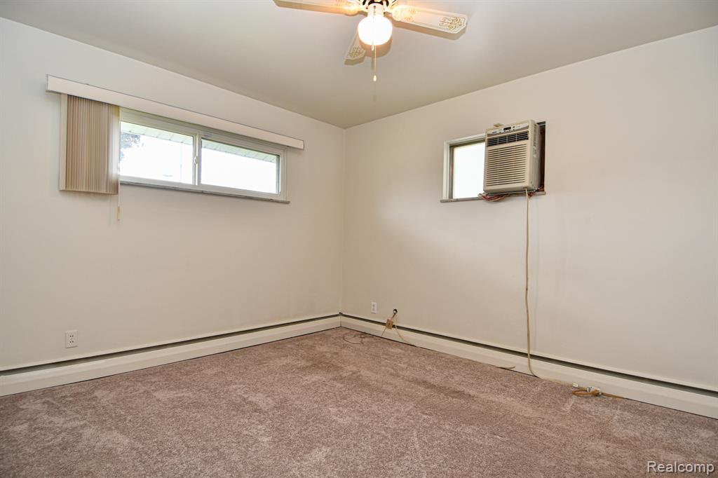 6443 Richfield Road, Flint, MI 48506 — Photo 15
