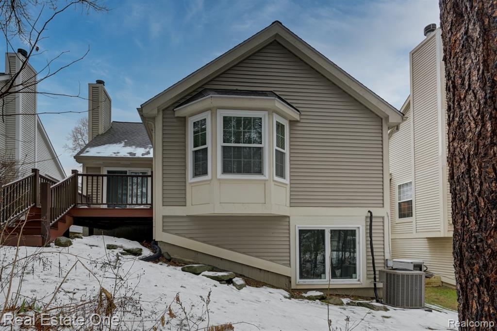 6564 Summit Ridge, Clarkston, MI — Photo 42