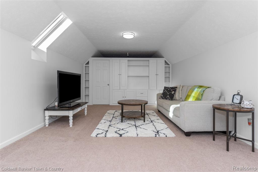 11535 Lancelot Lane, Pinckney, MI 48169 — Photo 65