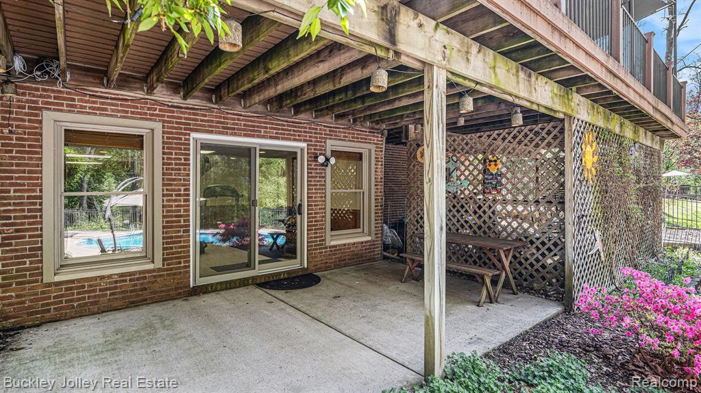 6858 CORRIGAN Drive, Brighton, MI 48116 — Photo 21