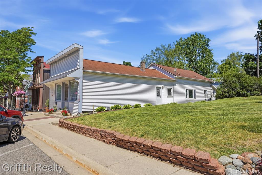 131 E Main Street, Vernon, MI — Photo 10