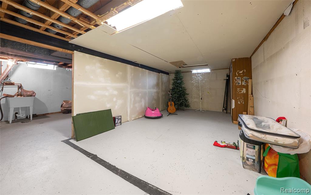 30615 Scrivo Drive, Warren, MI 48092 — Photo 24