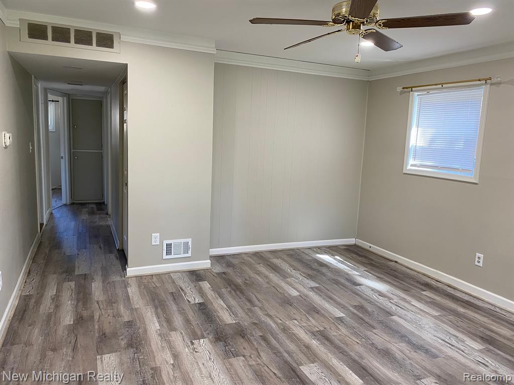 4671 MCKINLEY Street, Dearborn Heights, MI 48125 — Photo 2