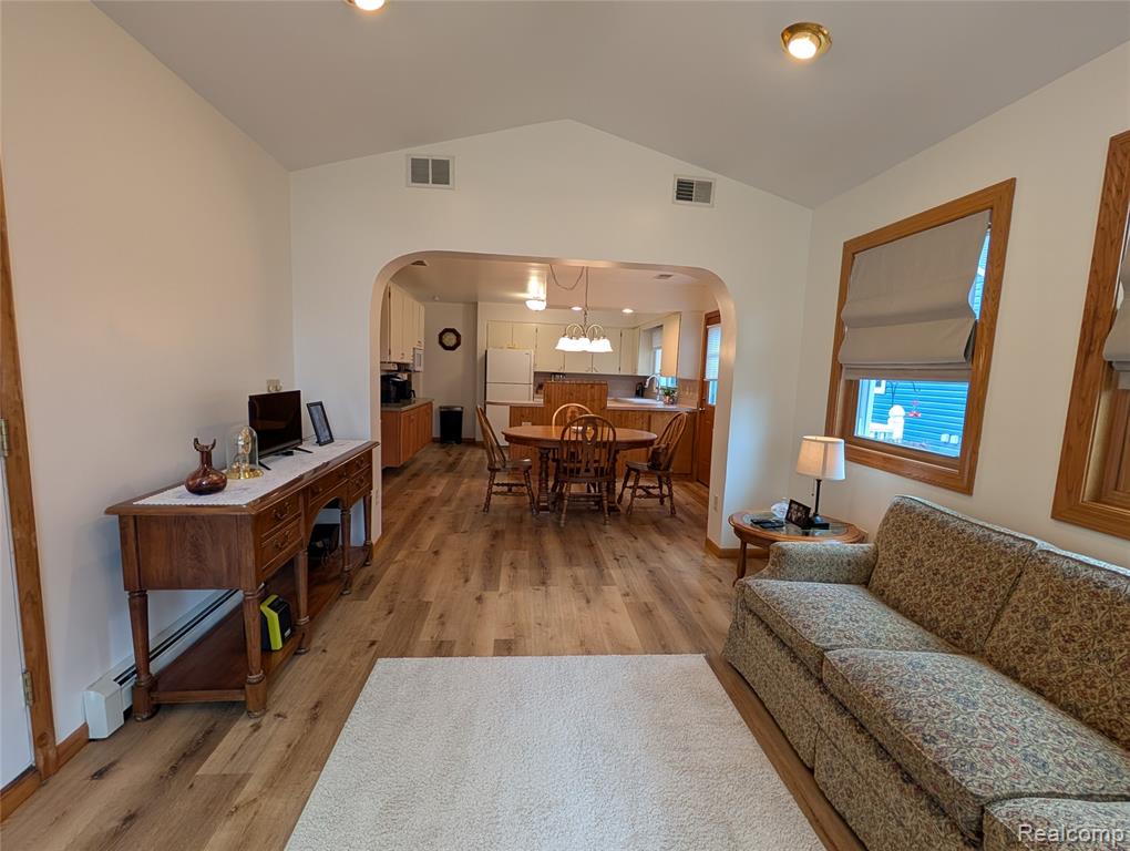 411 Cleveland Street, Bad Axe, MI 48413 — Photo 36