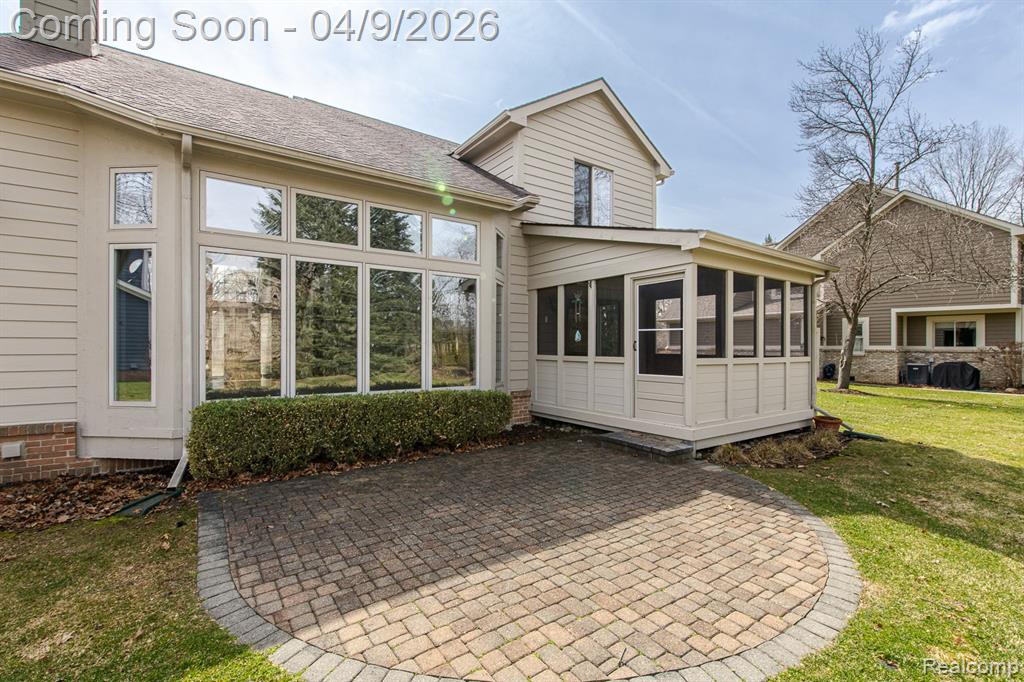5622 Wembley Court, Clarkston, MI — Photo 48