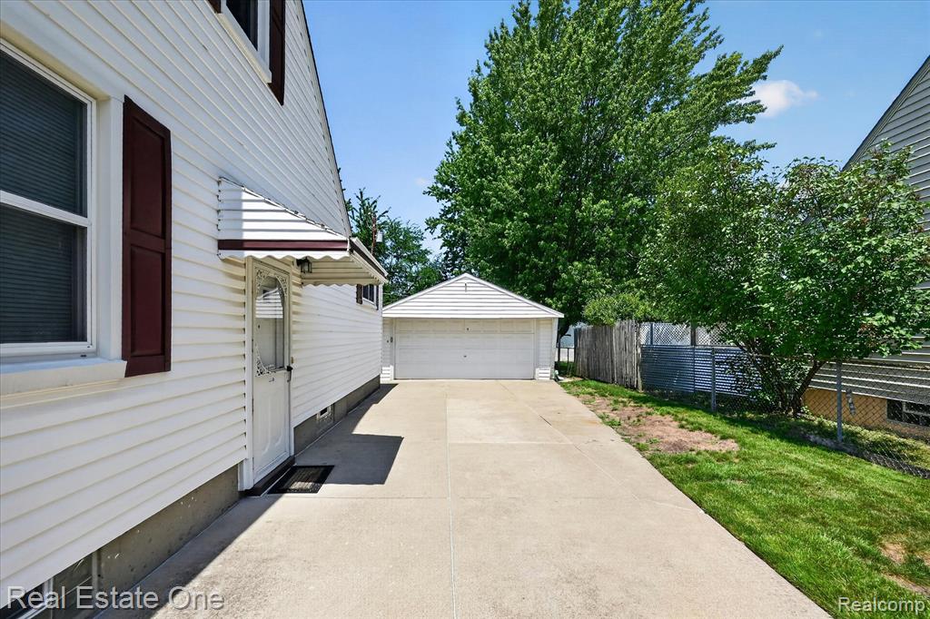 28662 Sheridan Street, Garden City, MI — Photo 30