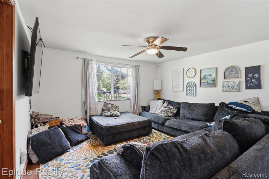3652 Norman Road, Fort Gratiot, MI 48059 — Photo 14