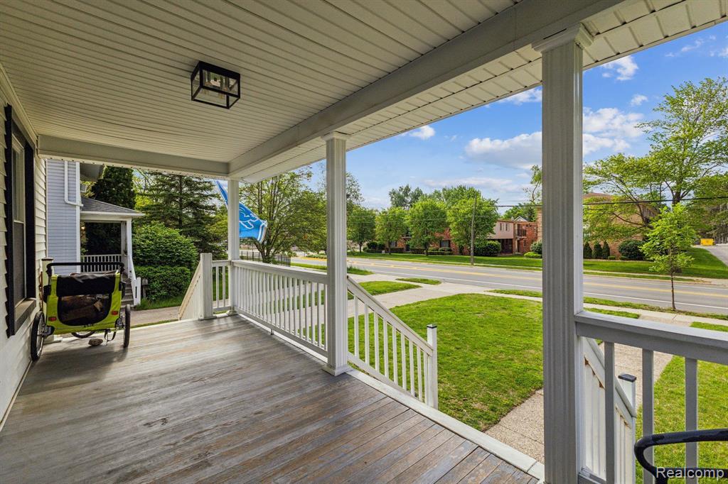 607 E LINCOLN Avenue, Royal Oak, MI 48067 — Photo 3