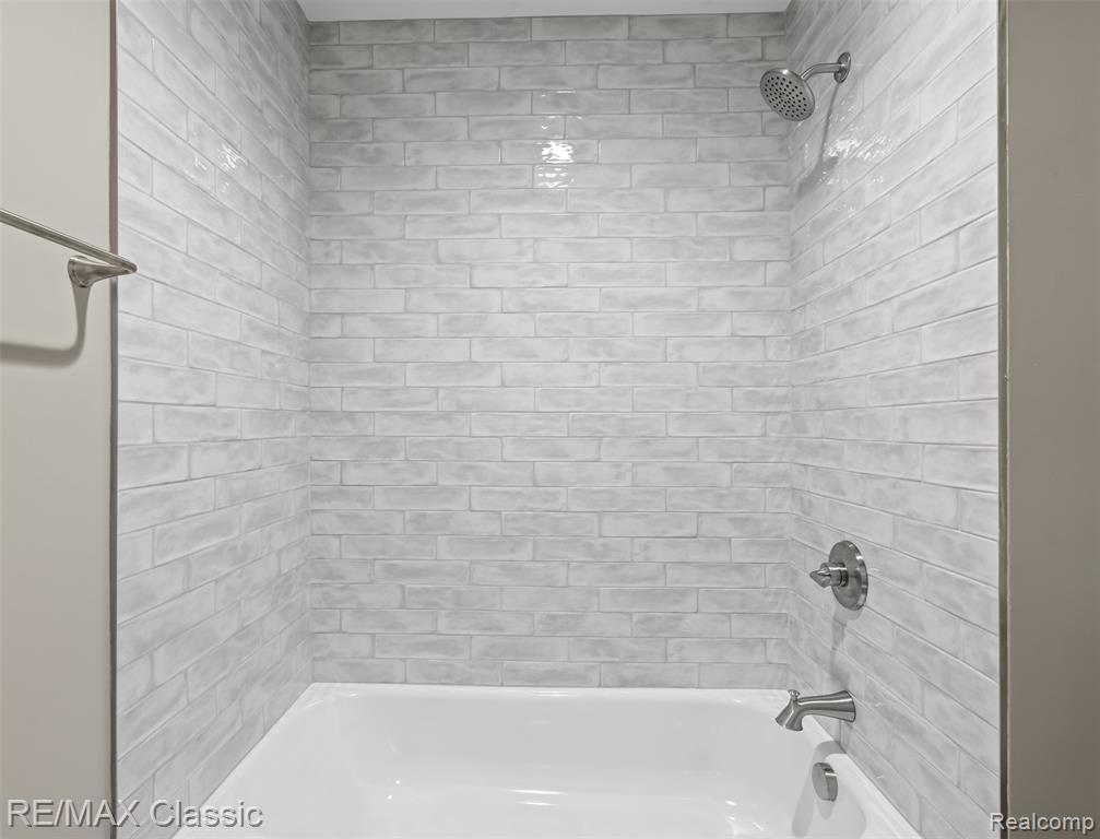 5567 Huron River Drive, Dexter, MI 48130 — Photo 28
