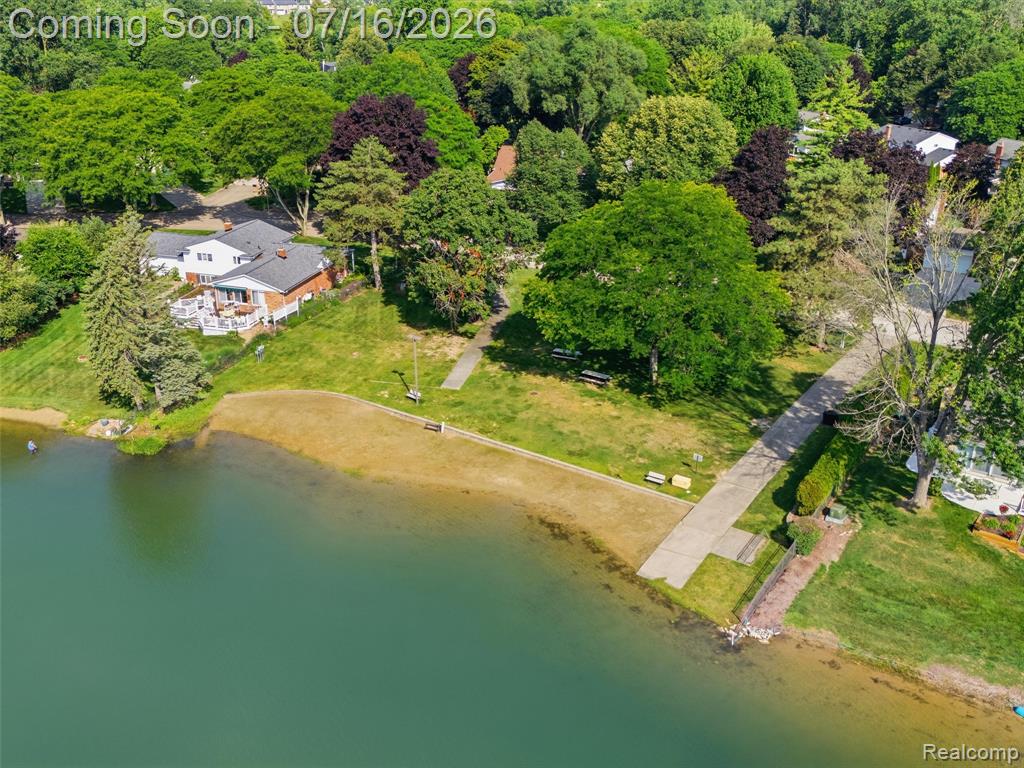6229 Sandshores Drive, Troy, MI 48085 — Photo 26