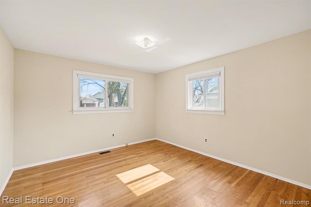 4699 Alton Drive, Troy, MI 48085 — Photo 12