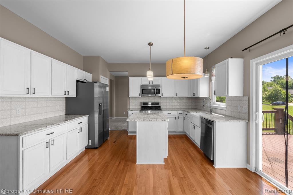 9670 Wexford Drive, Ypsilanti, MI 48198 — Photo 25