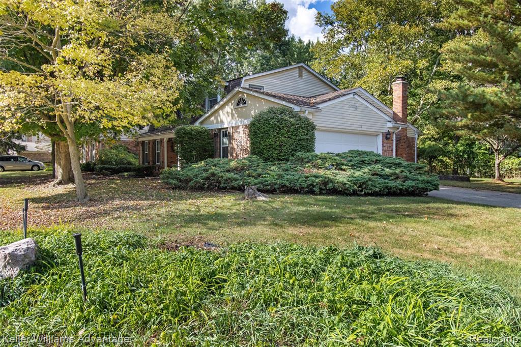 41718 Ladywood Drive, Northville, MI 48168 — Photo 45