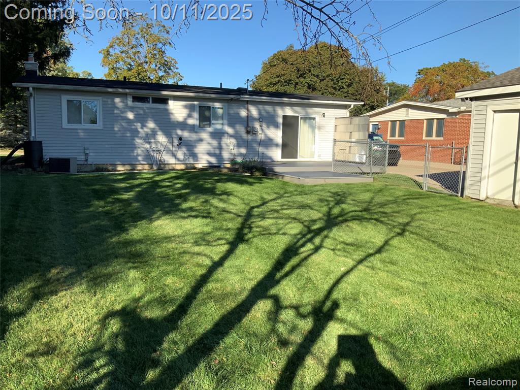 9130 E Bassett Court, Livonia, MI 48150 — Photo 50