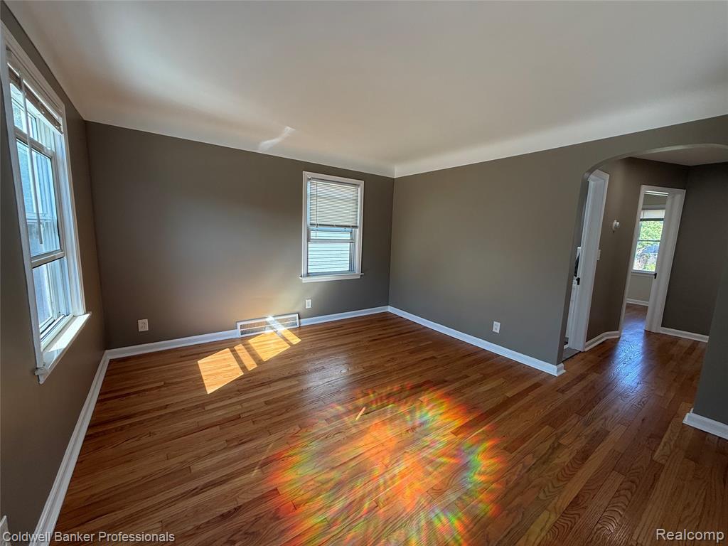565 E Webster Street, Ferndale, MI 48220 — Photo 9
