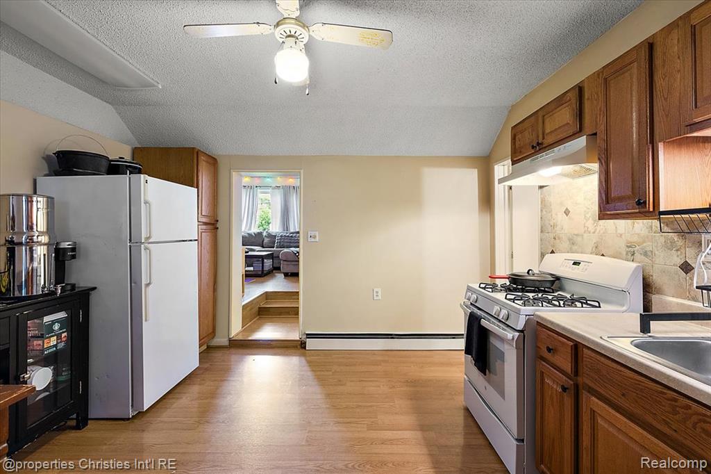 87 N Roslyn Road, Waterford, MI 48328 — Photo 6