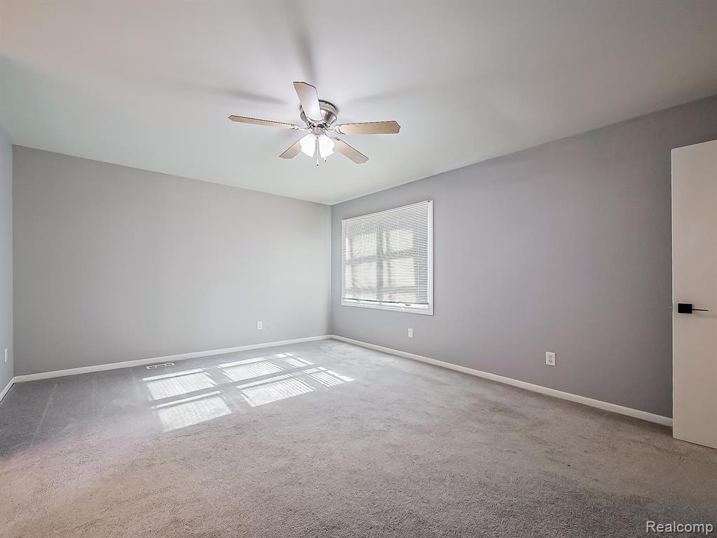7329 Camelot Drive, West Bloomfield, MI — Photo 17