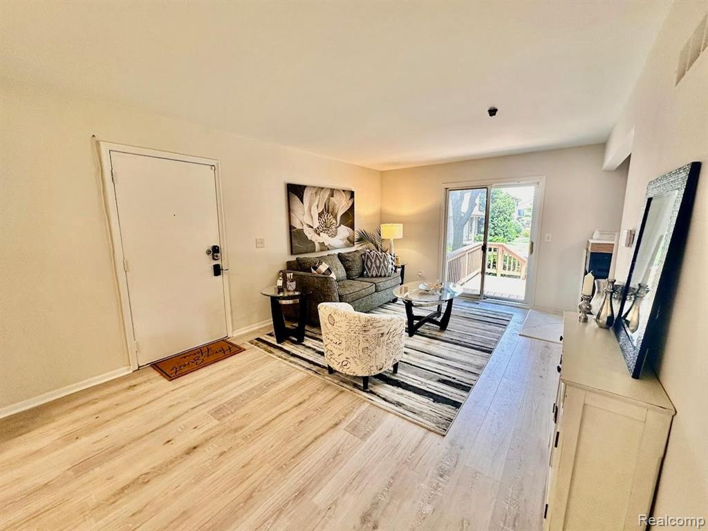 41574 BEDFORD Drive, Canton, MI 48187 — Photo 6