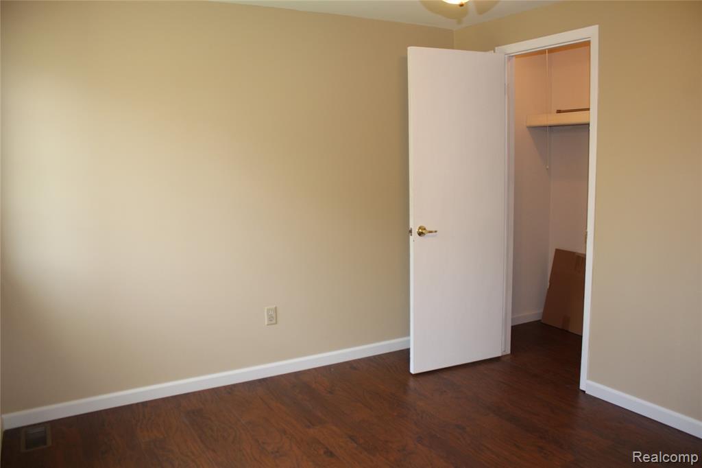 789 Dressler Lane, Rochester Hills, MI 48307 — Photo 16