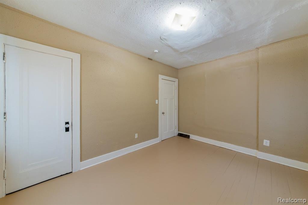 56 WALDO Street, Pontiac, MI 48341 — Photo 14