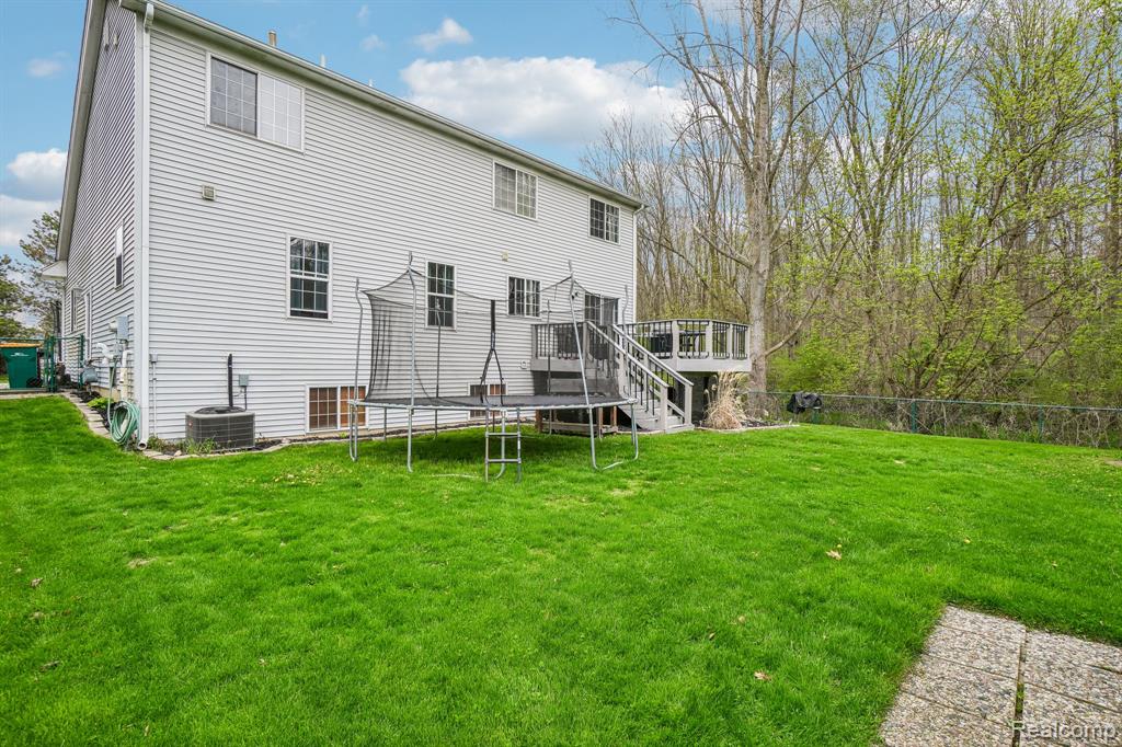 23882 Monroe Street, Armada, MI — Photo 37