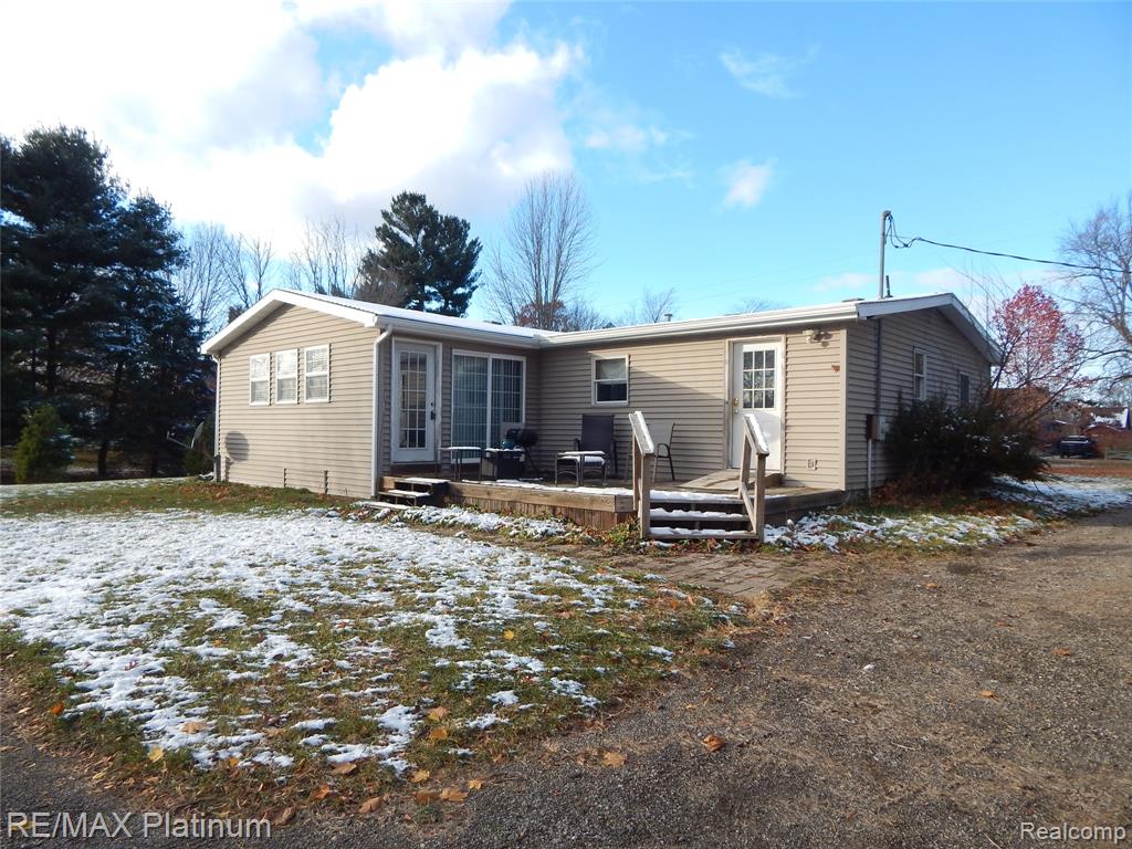 10321 E Lovejoy Road, Perry, MI 48872 — Photo 4